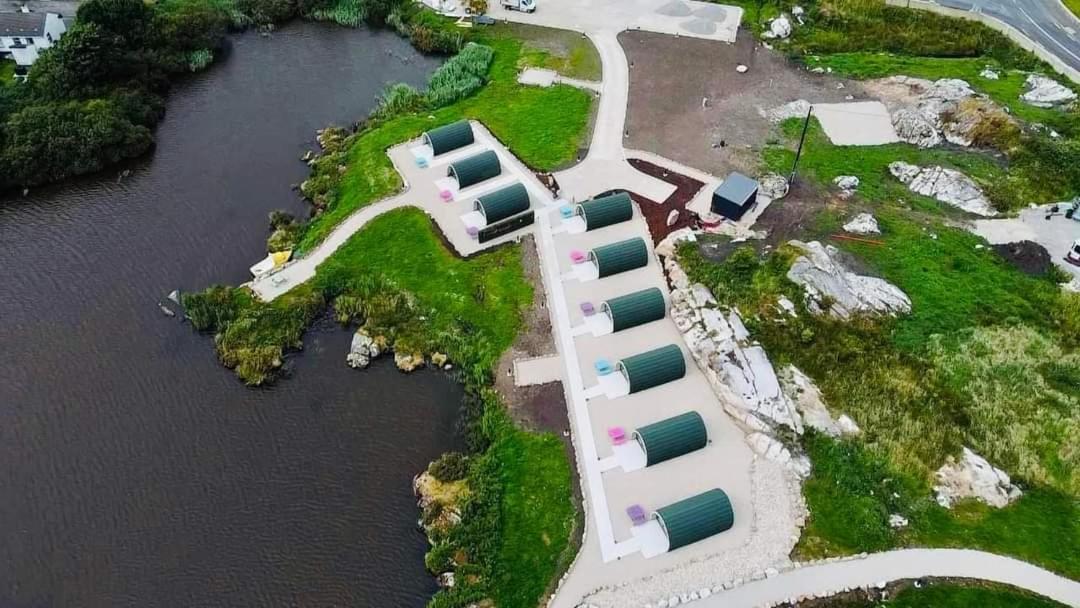 Готель Wheelhousepods Glamping Donegal Town Екстер'єр фото